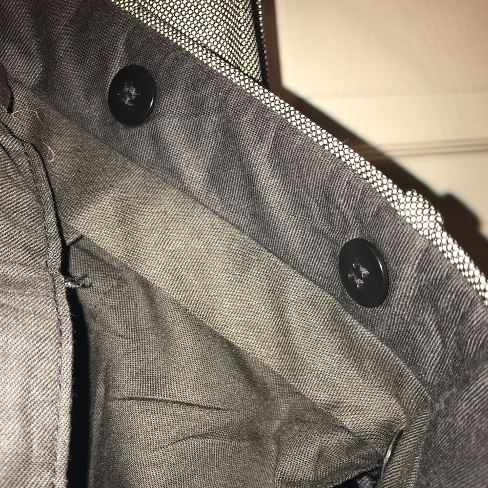 🔥 Bundle of 4 men’s pants 💥pre loved - Picture 5 of 8